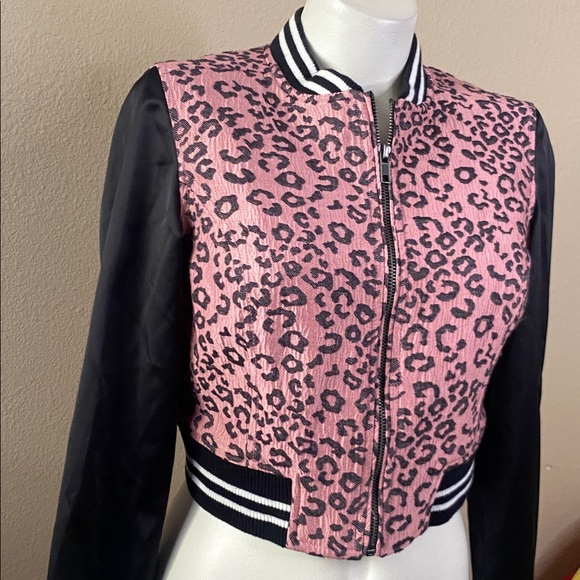 Aeropostale Jackets & Blazers - Aeropostale Pretty Little Liars pink leopard, black satin cropped bomber S💕💕